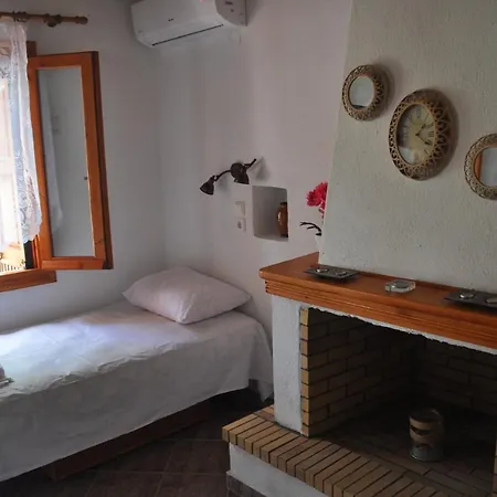 Appartement Studio Alikí